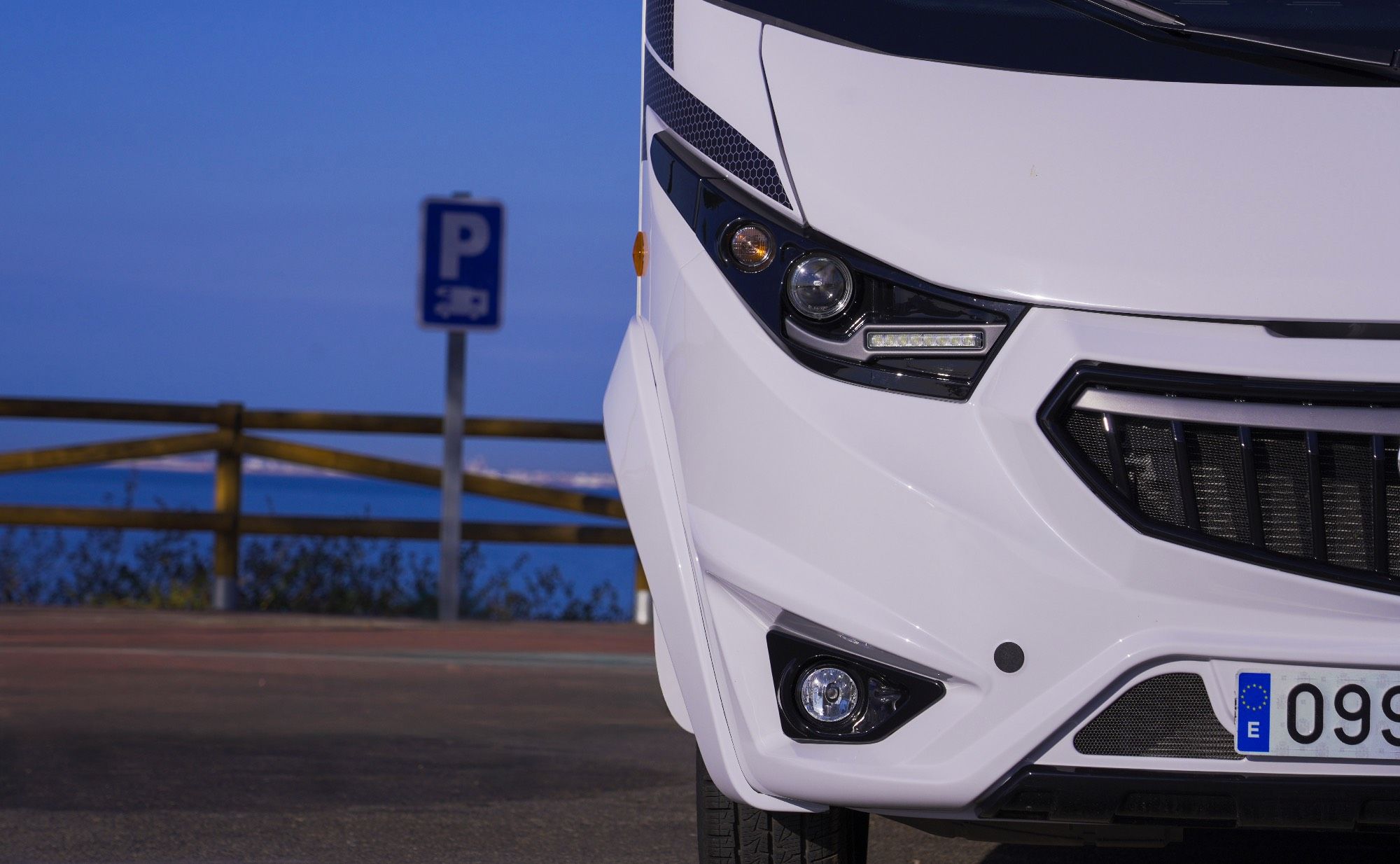 Exterior 14