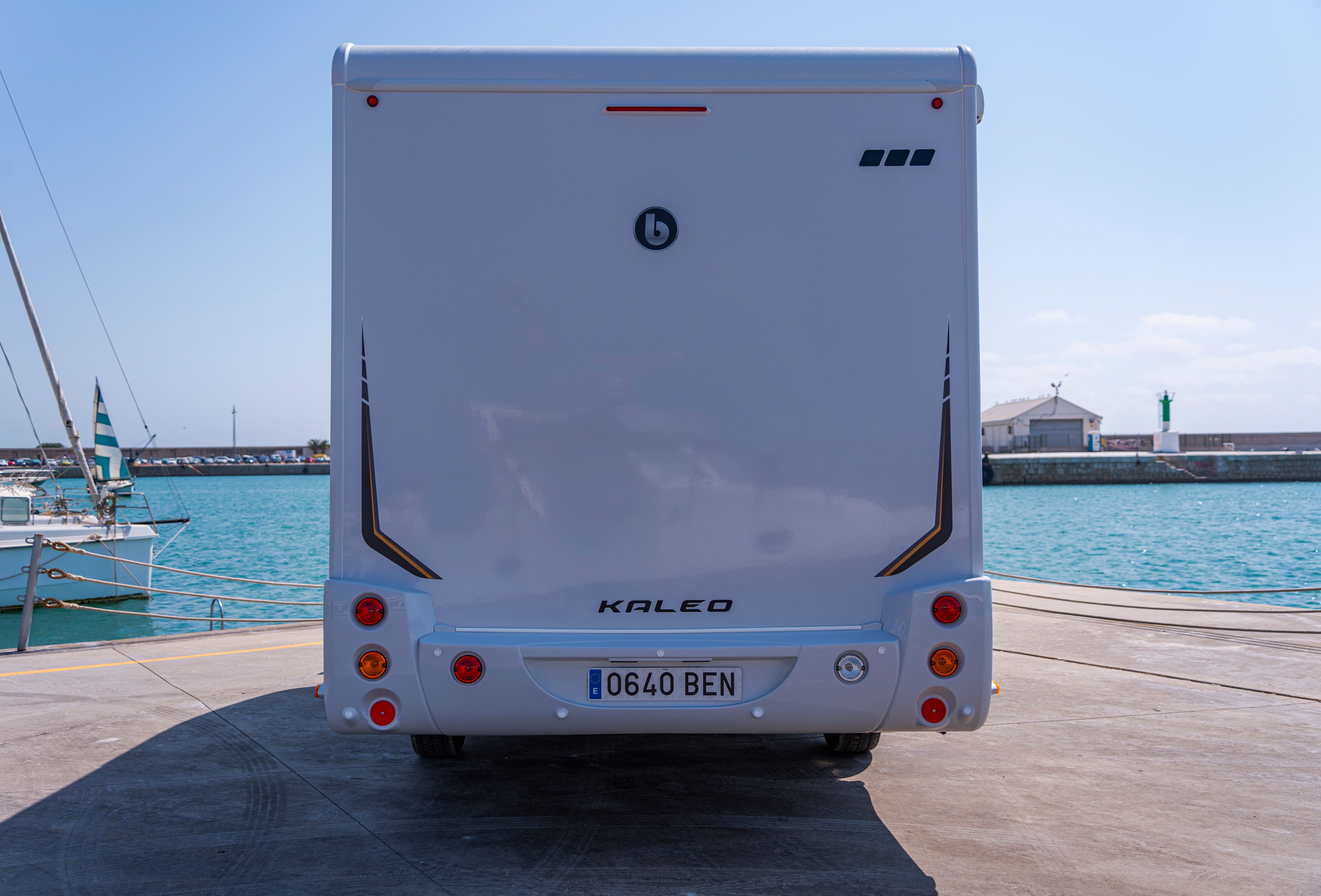 Exterior 11