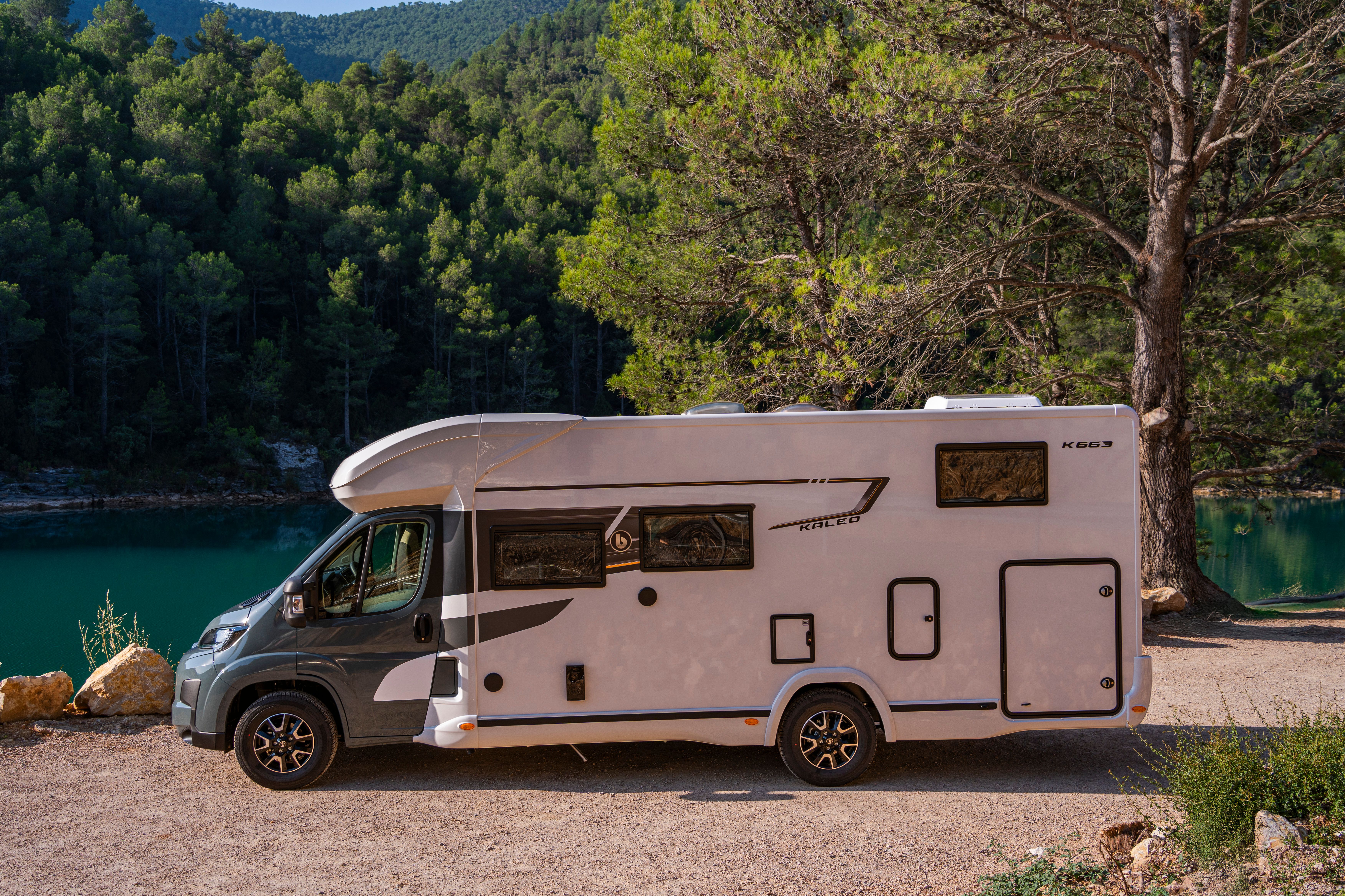 Exterior 13