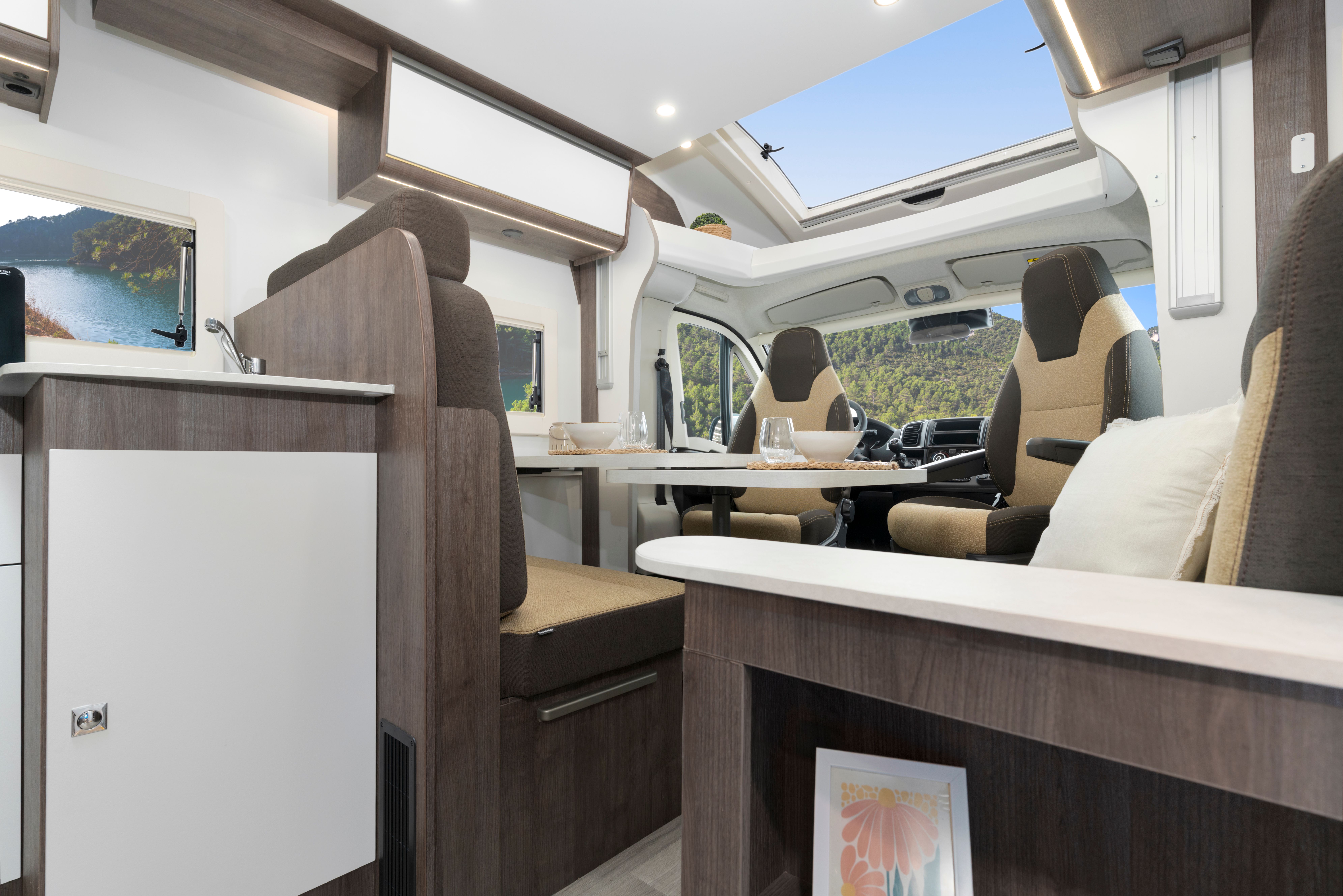 Interior 9