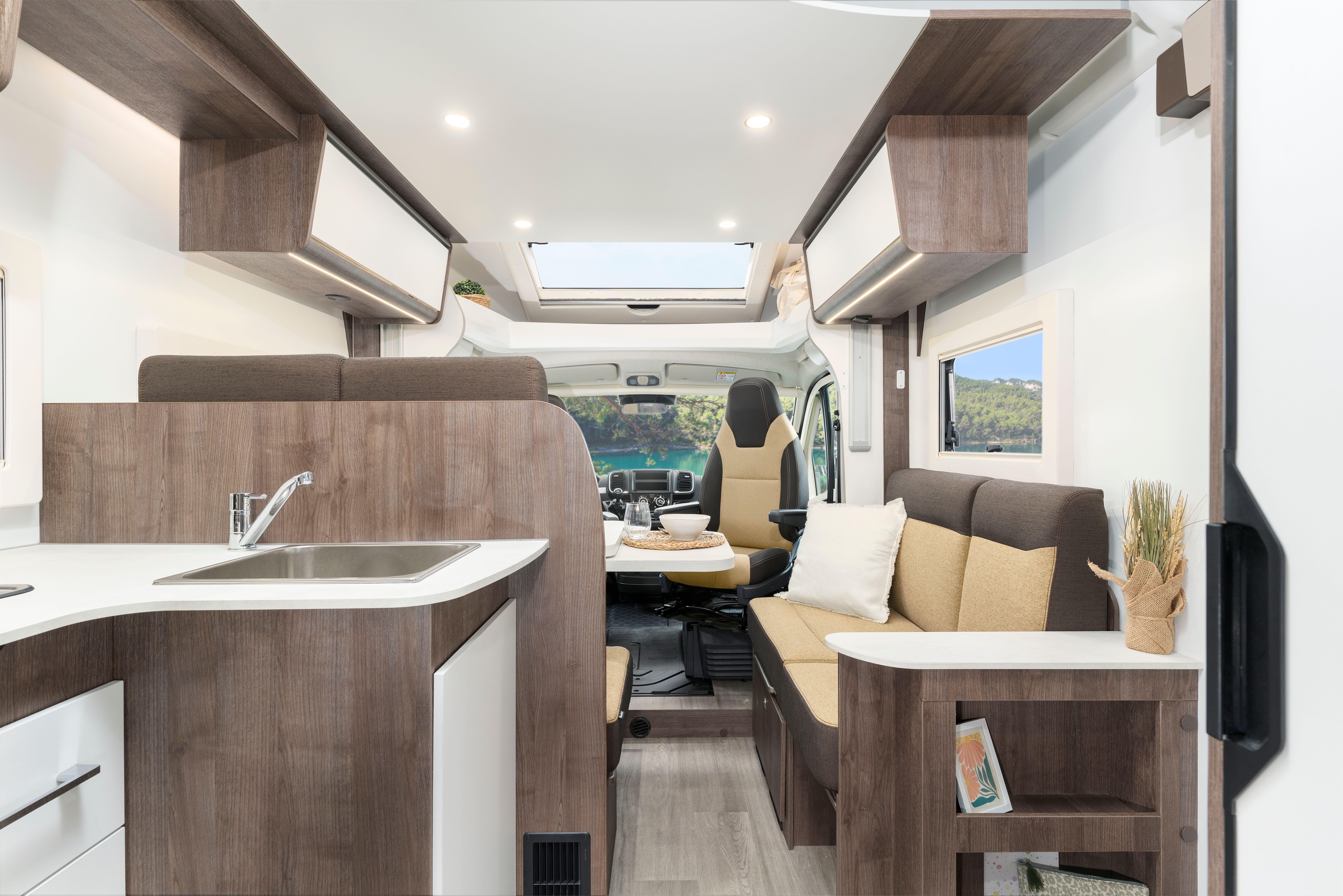 Interior 12