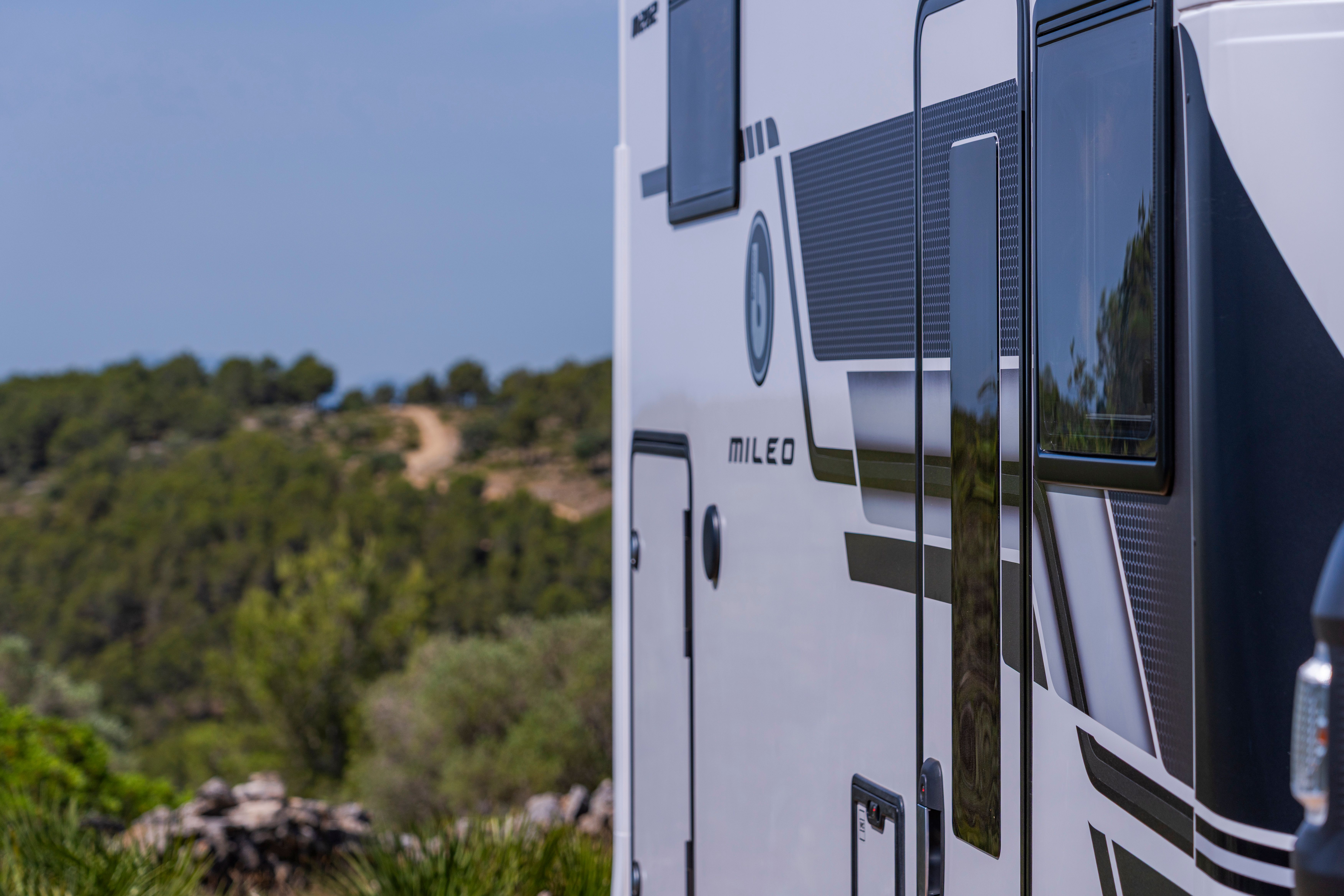 Exterior 13