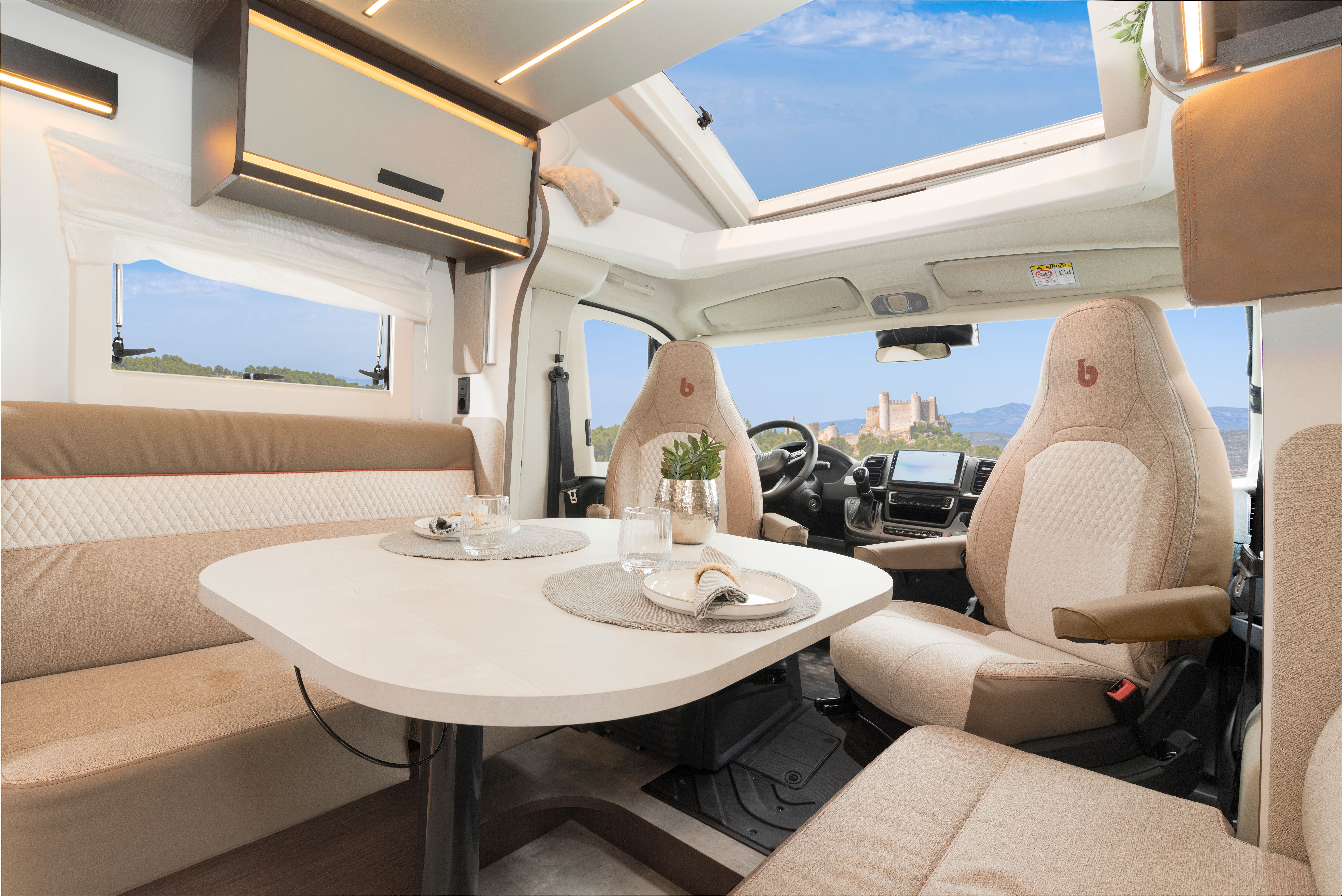 Interior 7