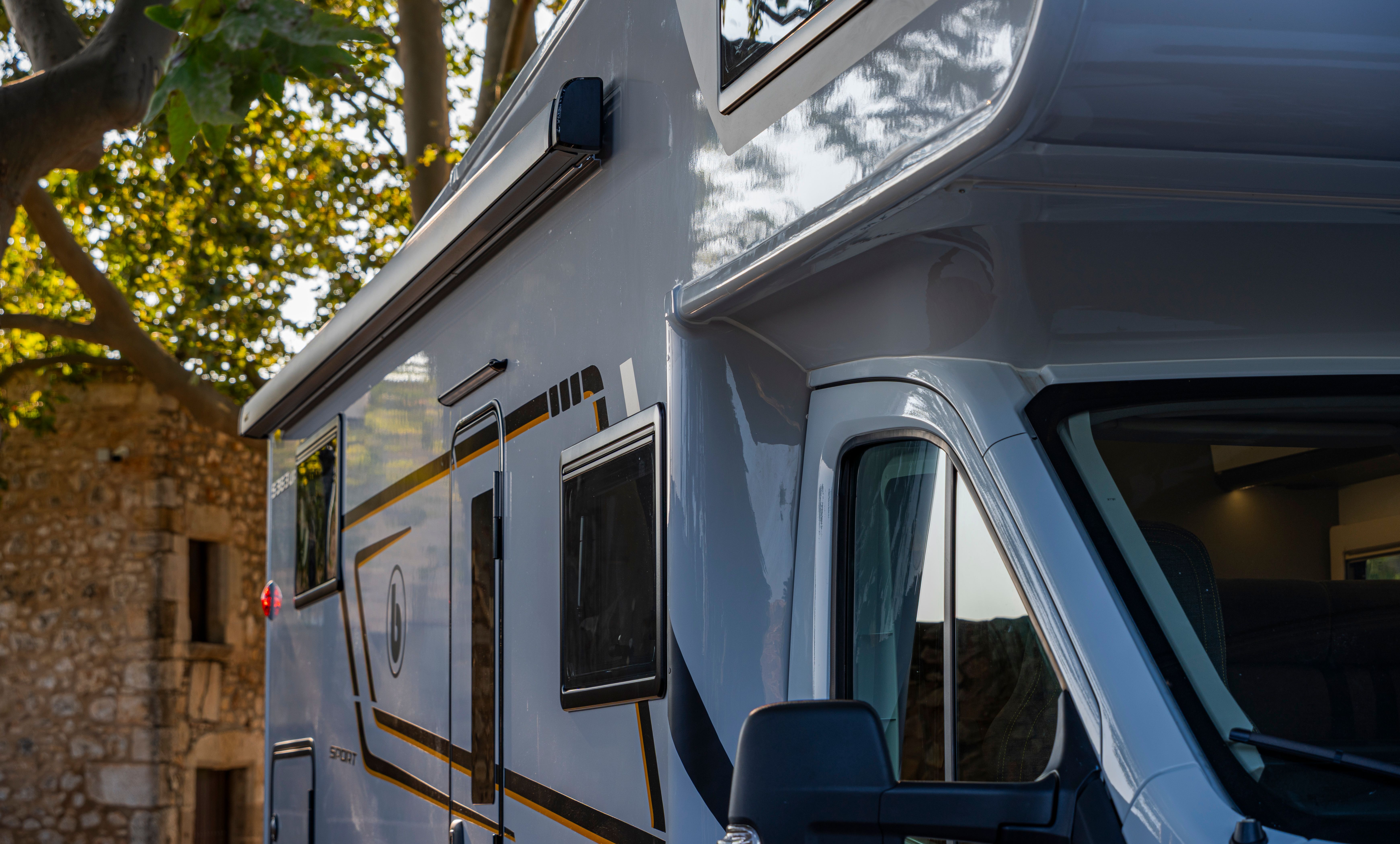 Exterior 9