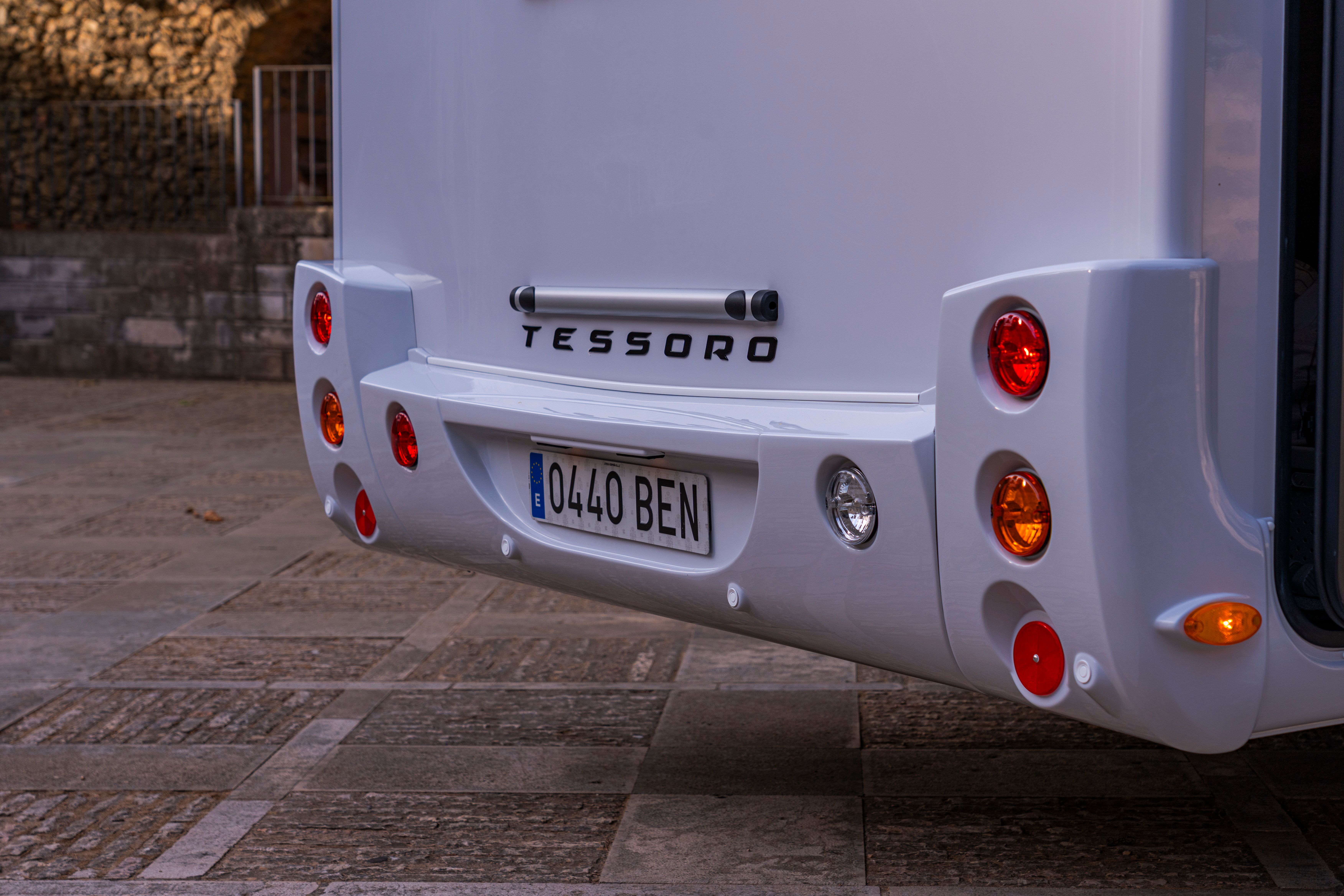 Exterior 10