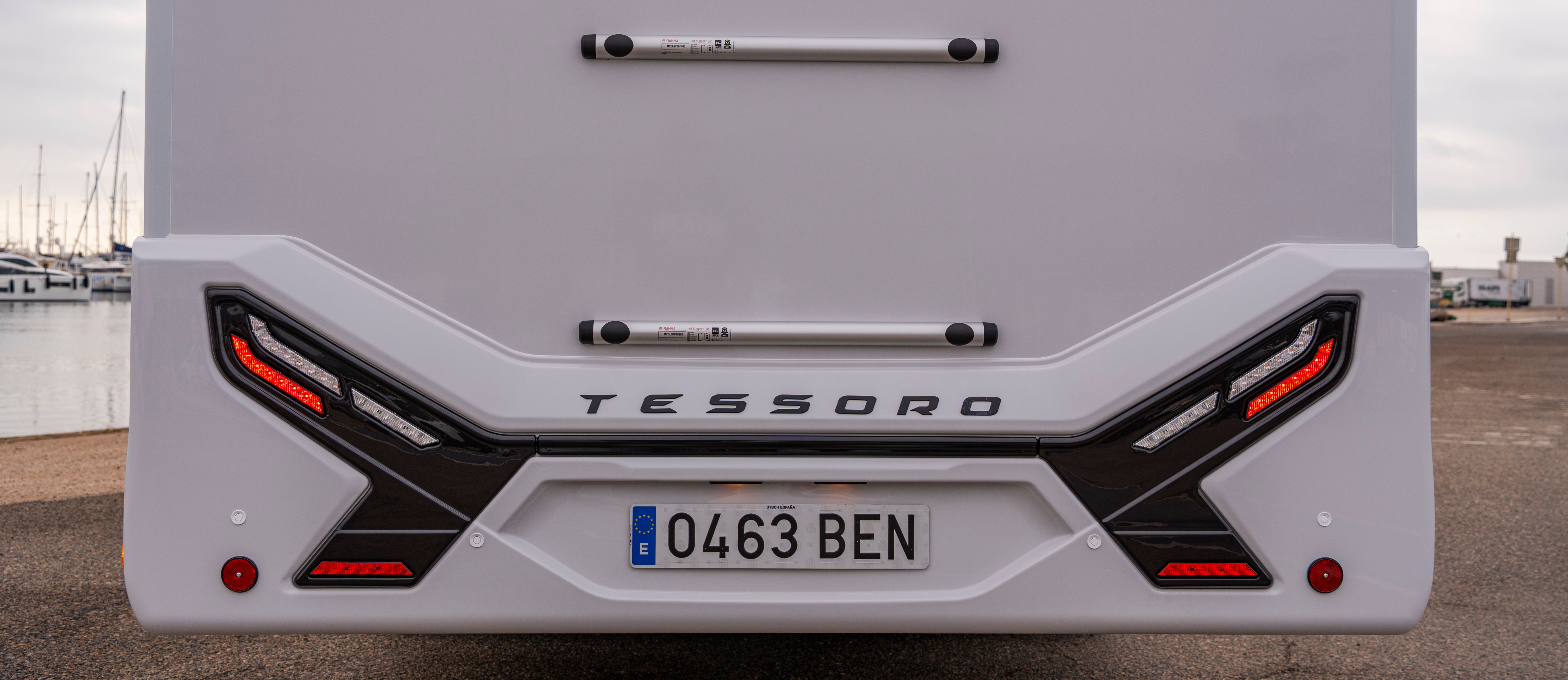 Exterior 10