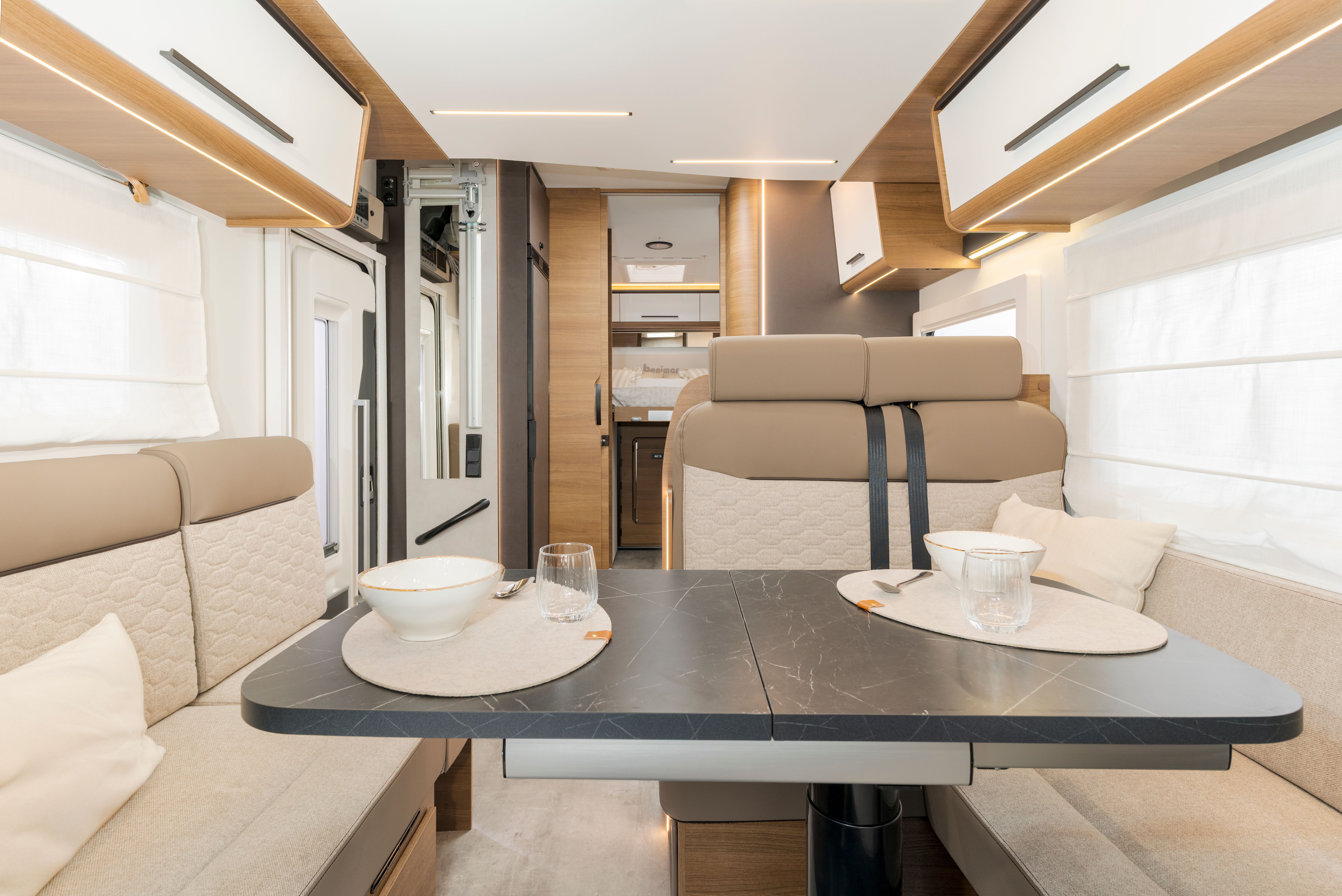 Interior 5