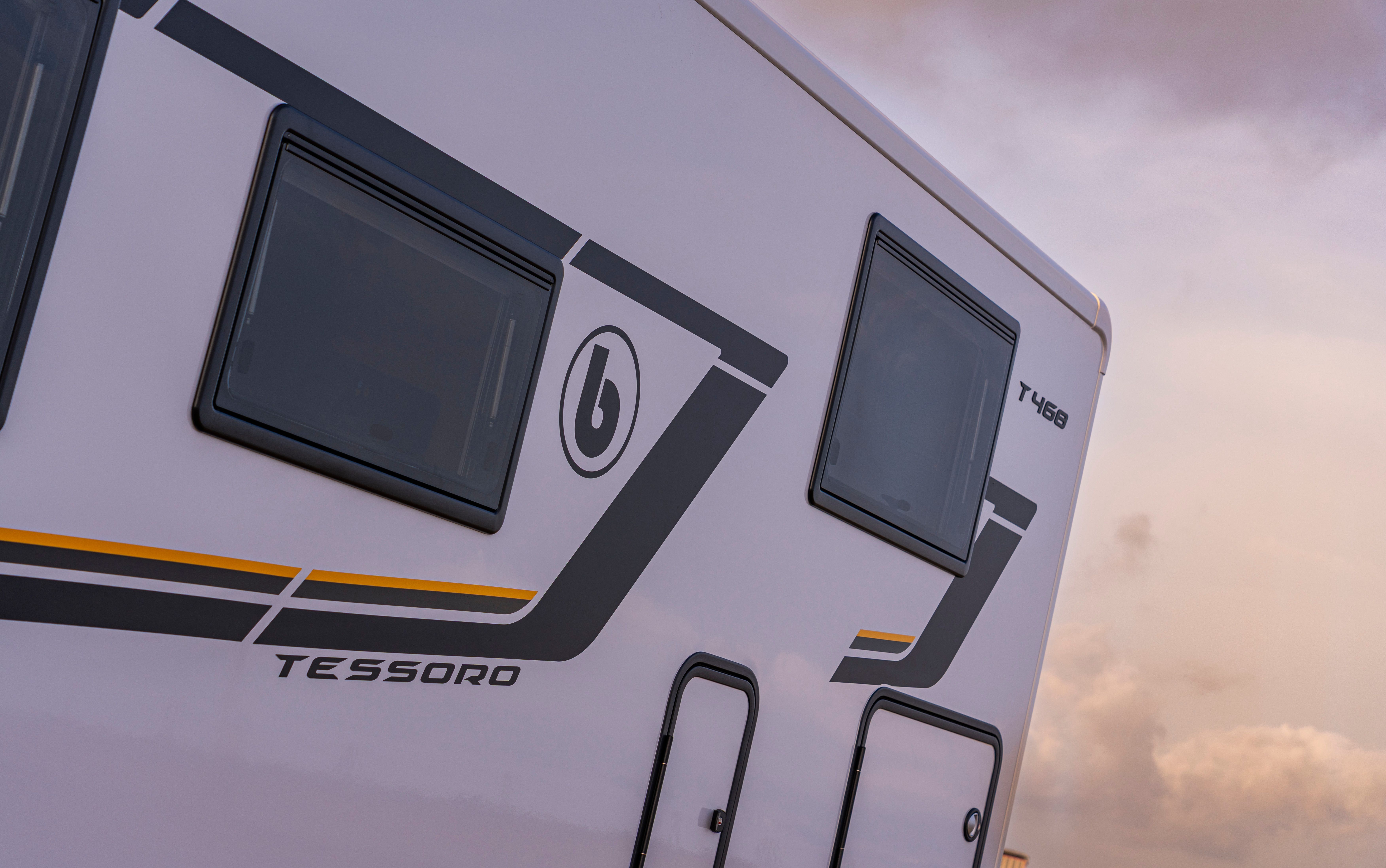Exterior 9