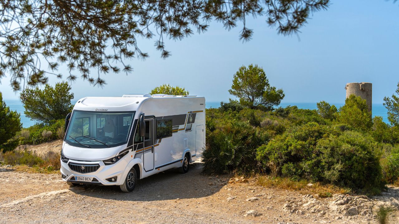 Estacionamiento de autocaravanas en España: guía útil