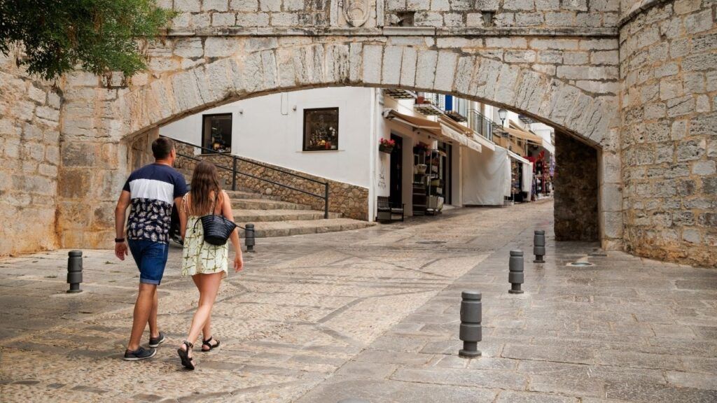 las mejores rutas romanticas para disfrutar en pareja