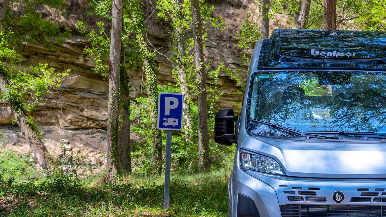 ¿Dónde se puede hacer parking con una autocaravana?